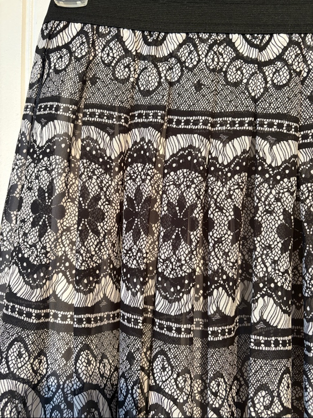 cleo Black and White Lace-Print Circle Skirt - Picture 4 of 4